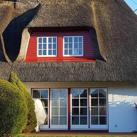 Hochstieg 32, Gonska, Haushaelfte Holiday home