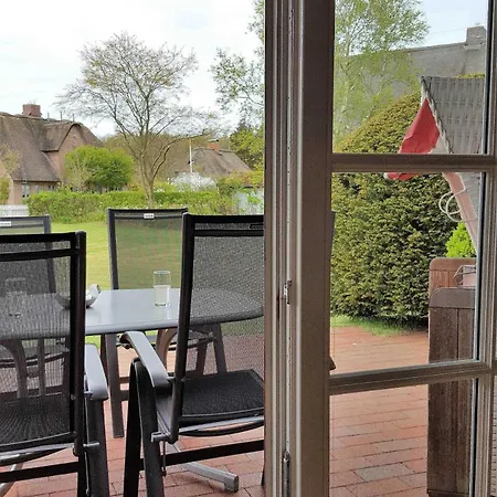 Hochstieg 32, Gonska, Haushaelfte * Nieblum